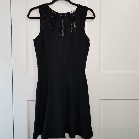 Speechless skater dress  - Picture 3 of 14